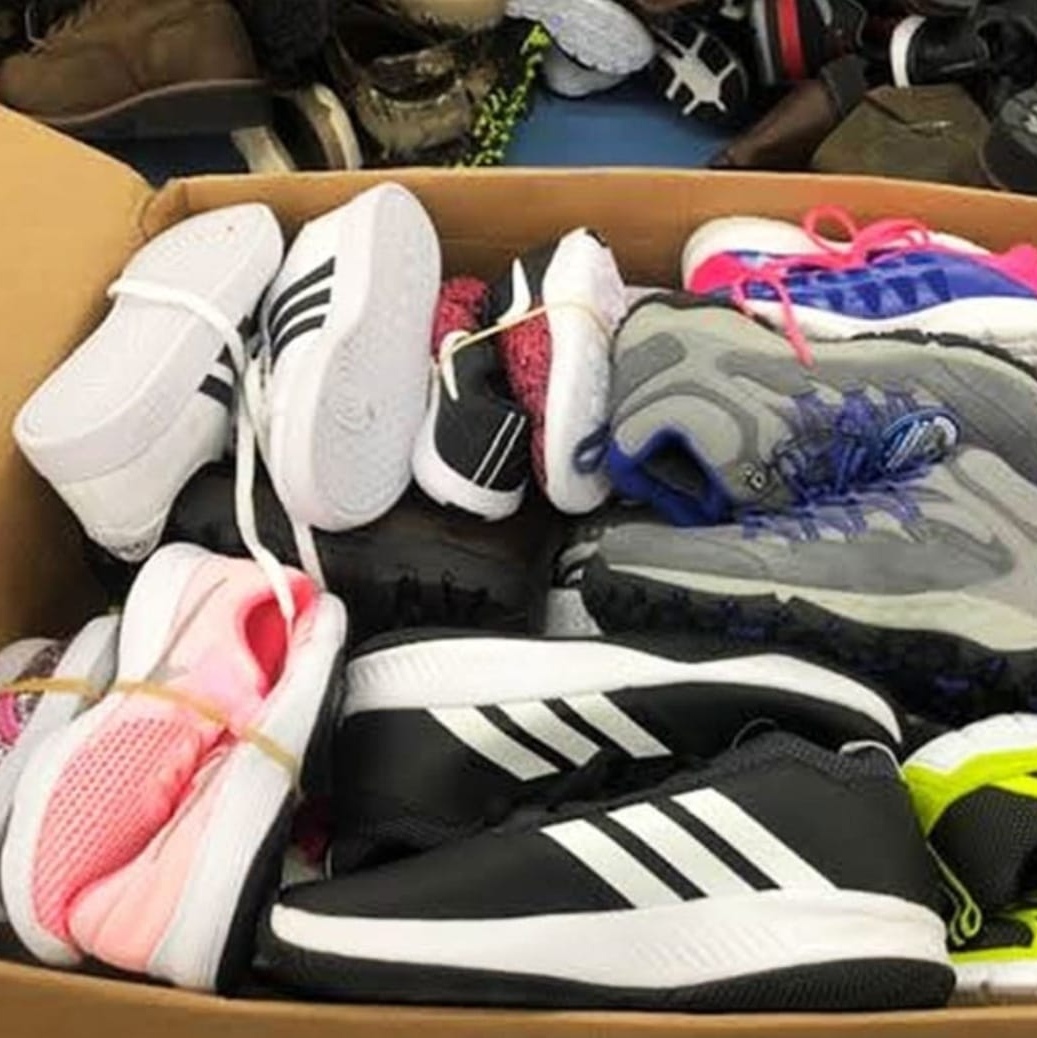 Women's Sneakers - WSSN002 - Image 2